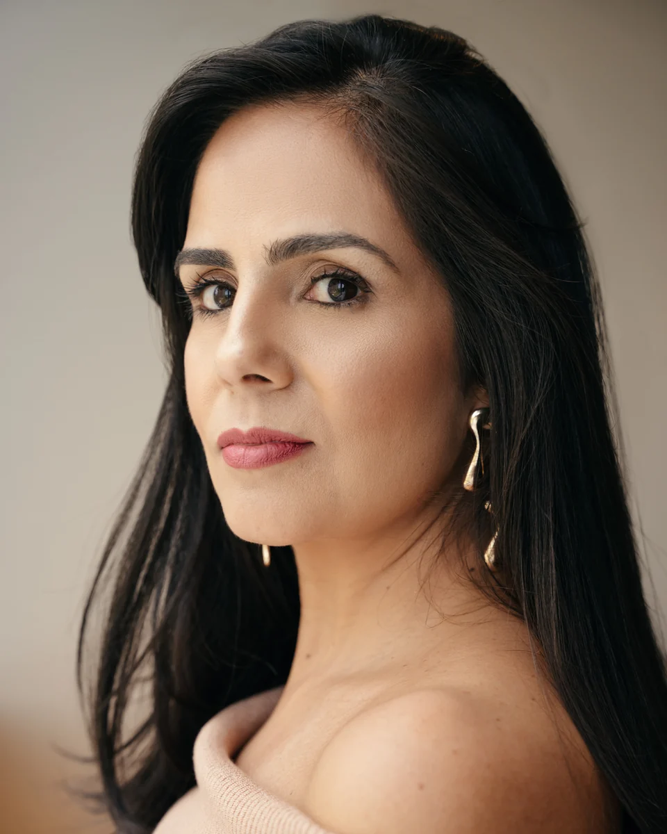 Renata Menezes em retrato